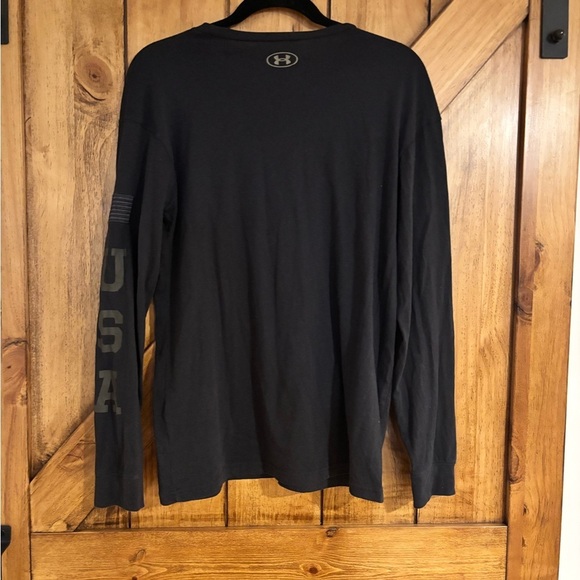 Boy’s Under Armour Youth Long Sleeve T-Shirt - Size XL - Picture 2 of 6